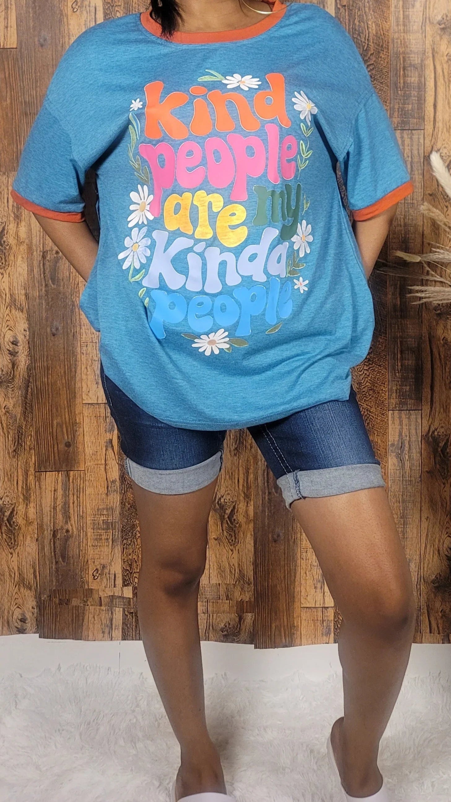Oversized "Kind People" Graphic Top - Kloset 6