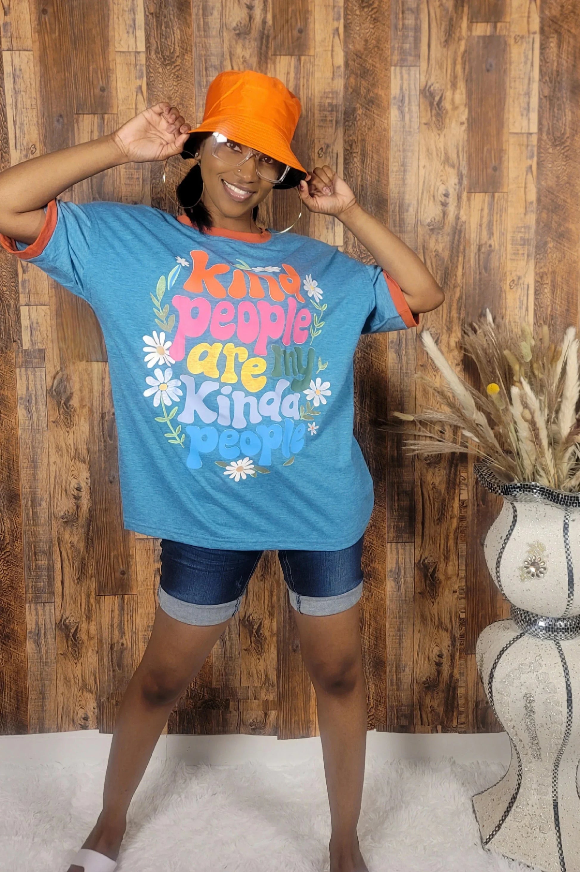 Oversized "Kind People" Graphic Top - Kloset 6