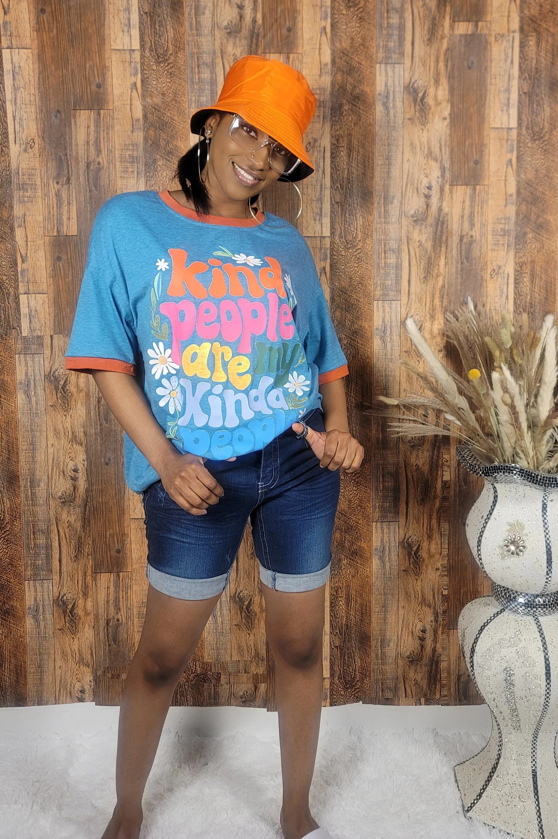 Oversized "Kind People" Graphic Top - Kloset 6